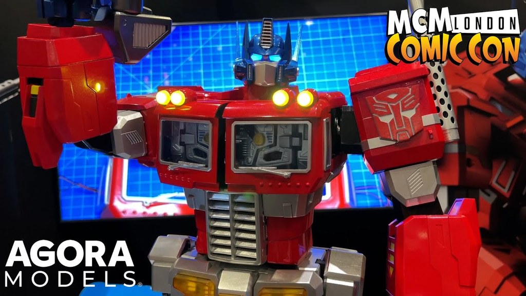 Agora Models G1 Optimus Prime at MCM Comic Con London 2023 Modellismo.tv